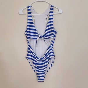 NWOT cute one-piece swim suit